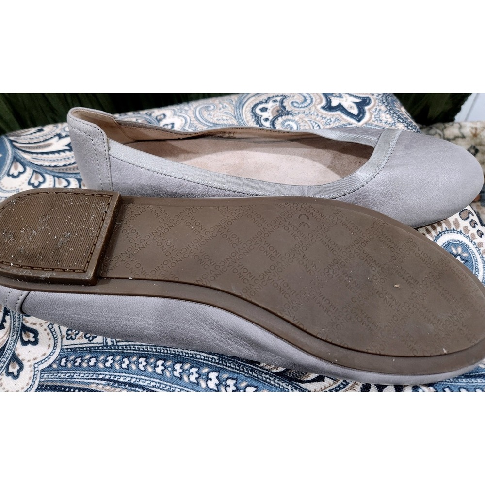 Vionic Caroll Light‎ Grey Leather Ballet Flats Orthotic Support Womens Size 9 - Picture 8 of 8